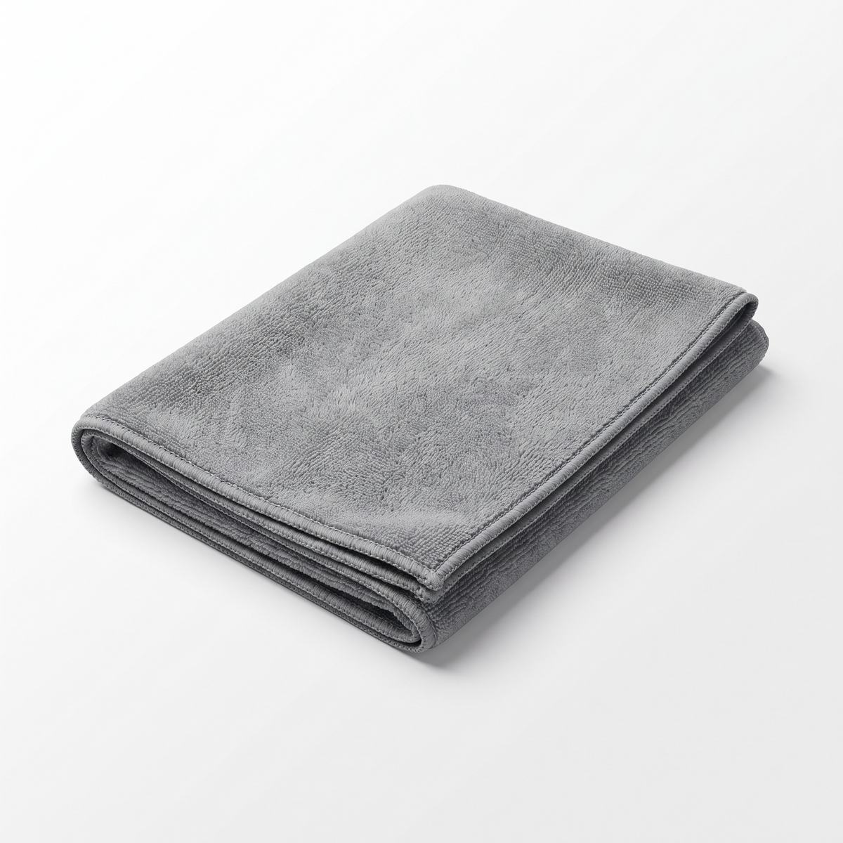 Representative illustration — microfibre cloth; supplied model and packaging may vary.