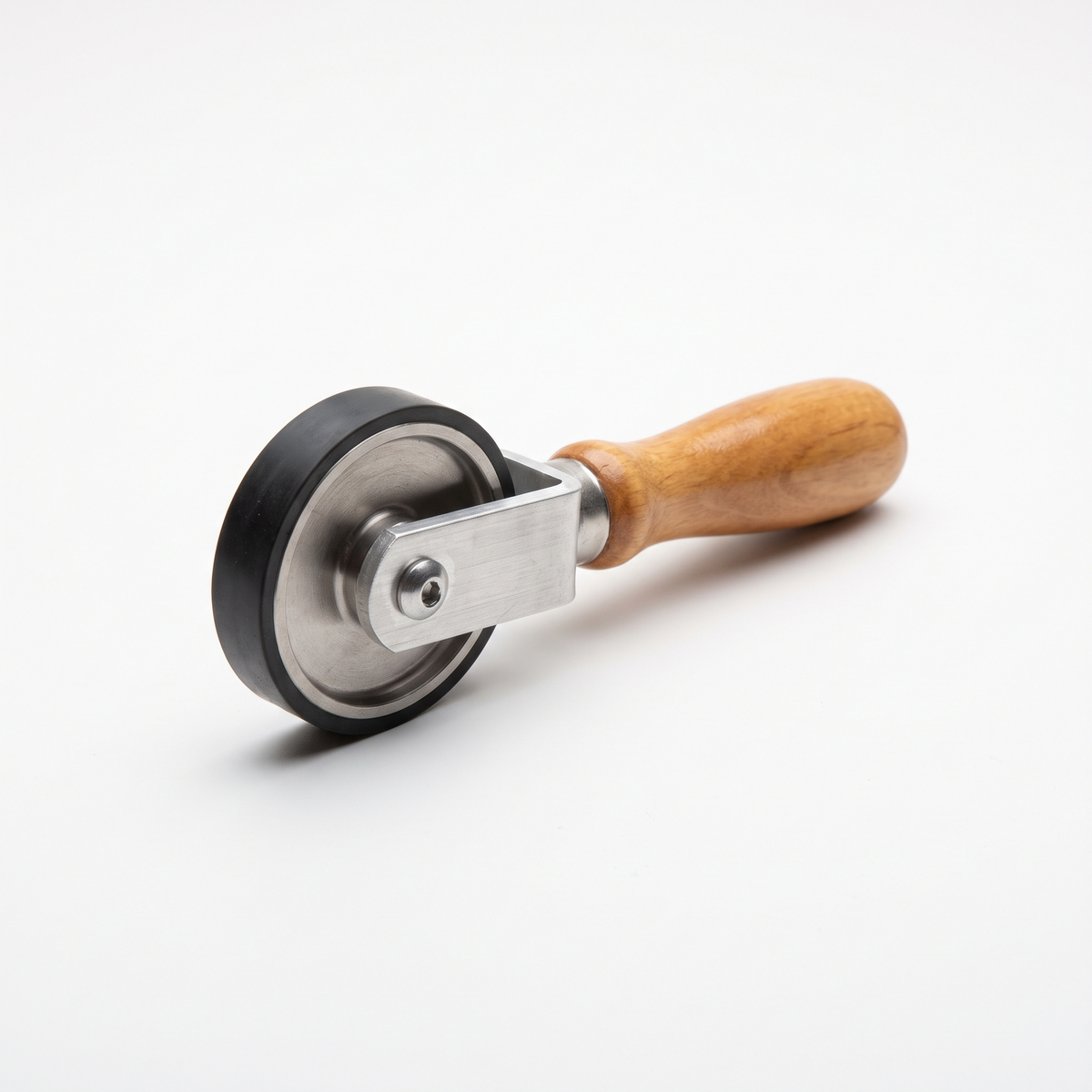 Representative illustration — penny roller; supplied model and packaging may vary.